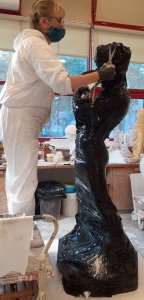 L'Improvisateur in the process of being moulded